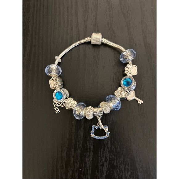 Hello Kitty Charm Bracelet - Picture 1 of 1